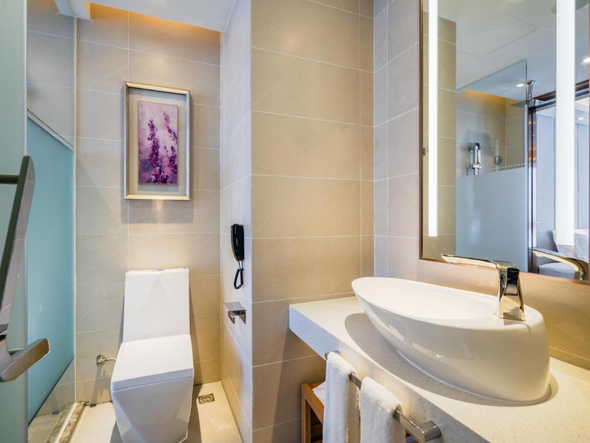 Lavande Hotel Luzhou Wanda Plaza Southwest Commercial City Exterior photo