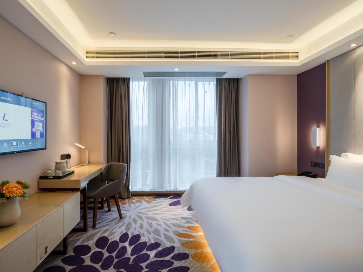 Lavande Hotel Luzhou Wanda Plaza Southwest Commercial City Exterior photo