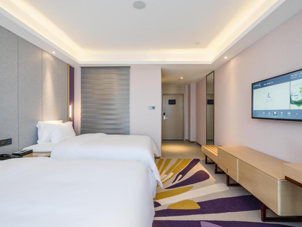 Lavande Hotel Luzhou Wanda Plaza Southwest Commercial City Exterior photo