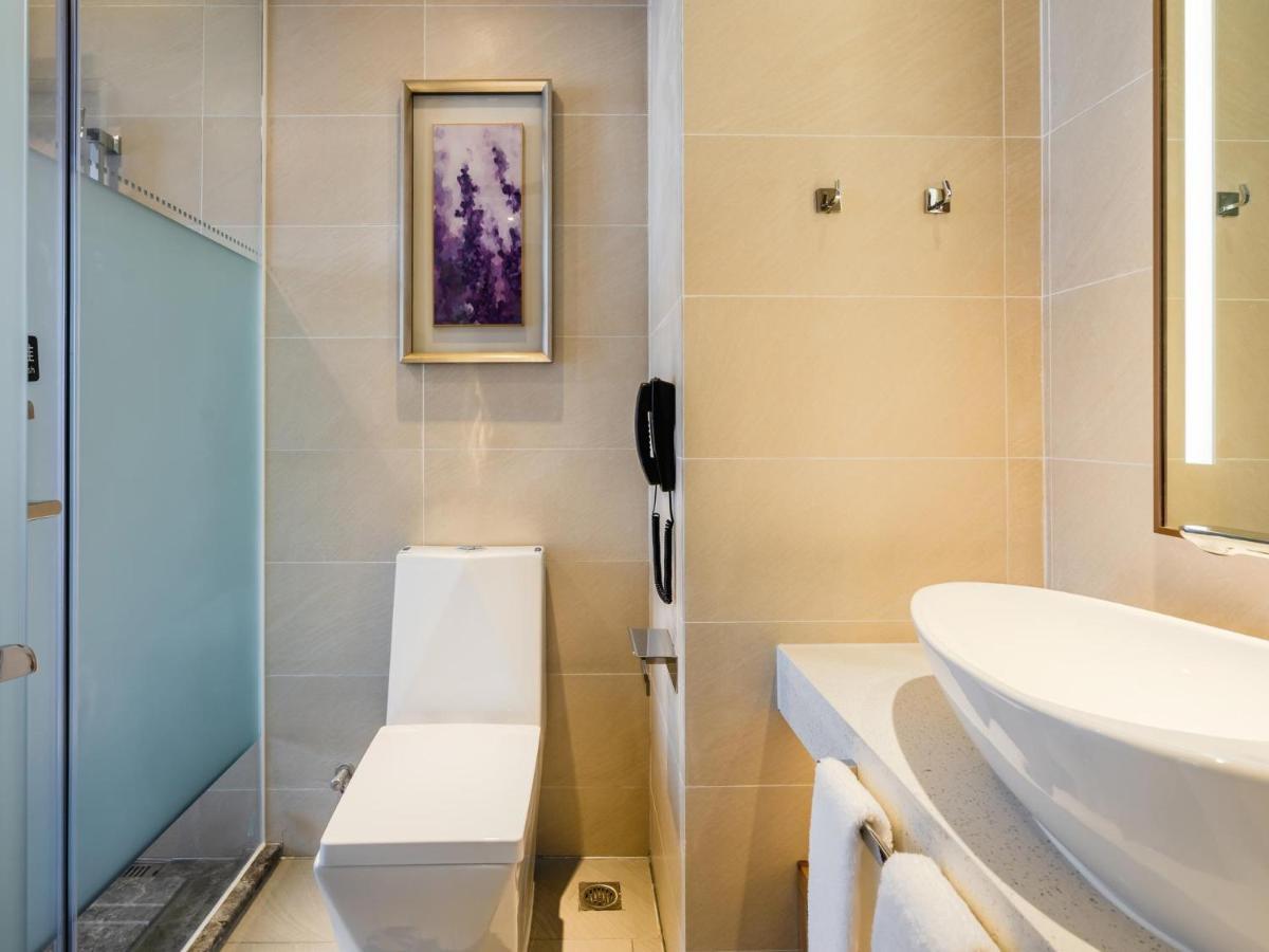 Lavande Hotel Luzhou Wanda Plaza Southwest Commercial City Exterior photo
